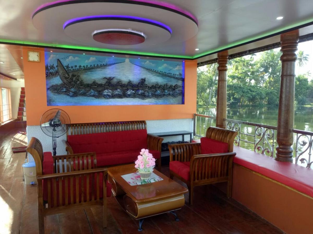 Marari Houseboat Hotell Mararikulam Eksteriør bilde