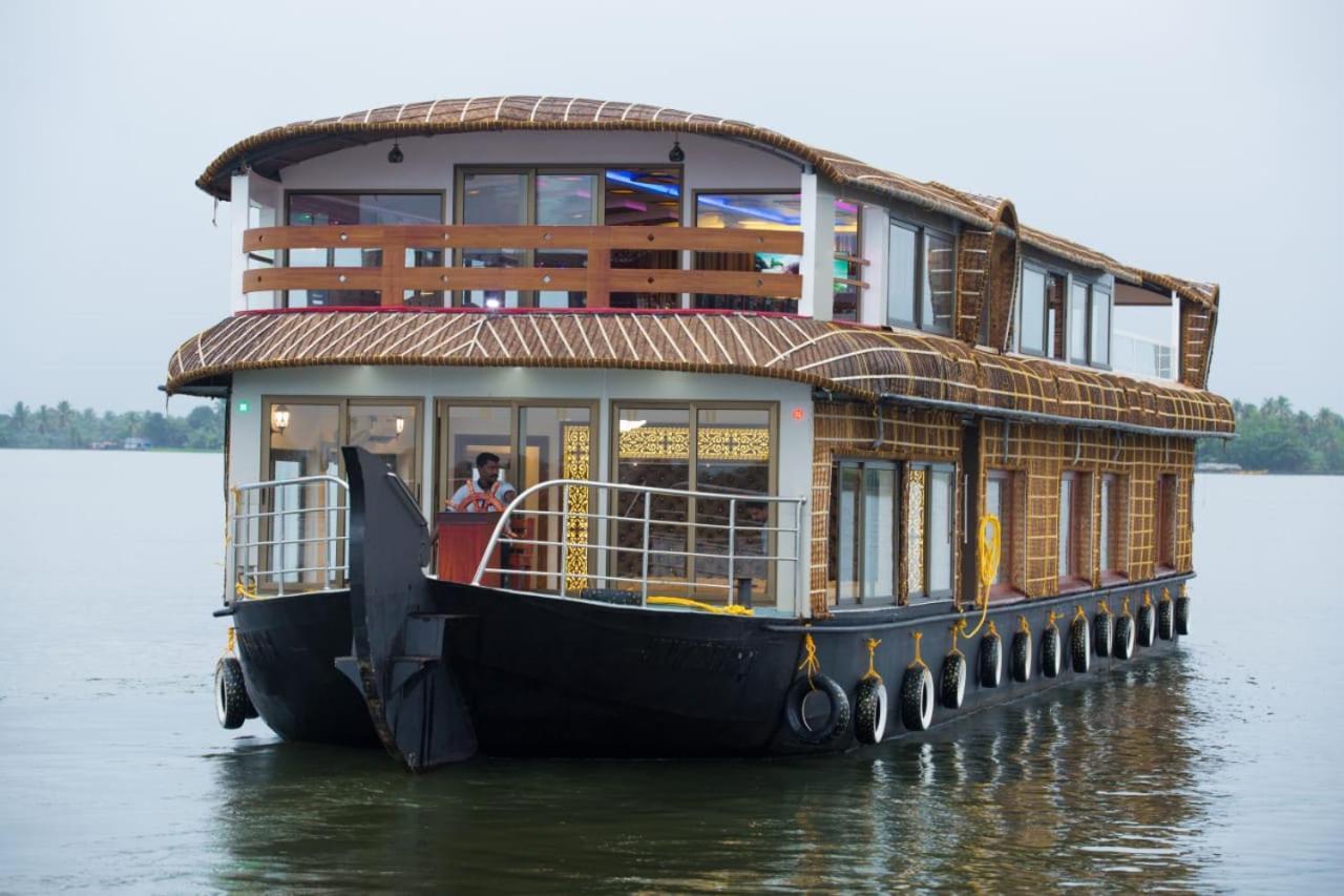 Marari Houseboat Hotell Mararikulam Eksteriør bilde