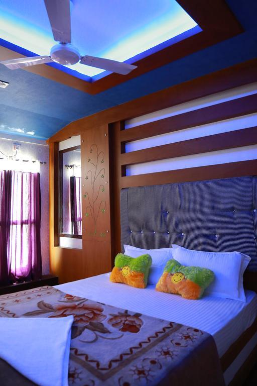 Marari Houseboat Hotell Mararikulam Rom bilde