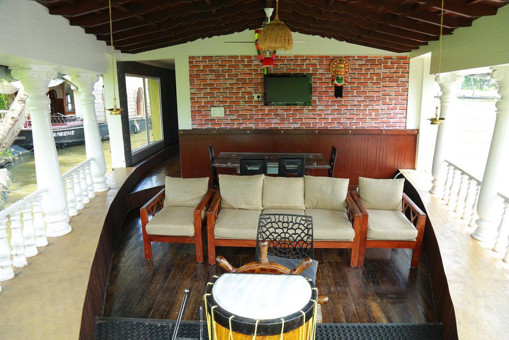 Marari Houseboat Hotell Mararikulam Eksteriør bilde