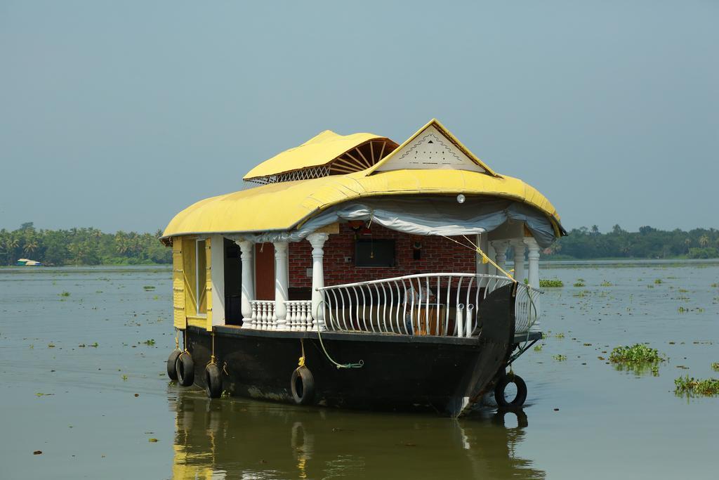 Marari Houseboat Hotell Mararikulam Eksteriør bilde