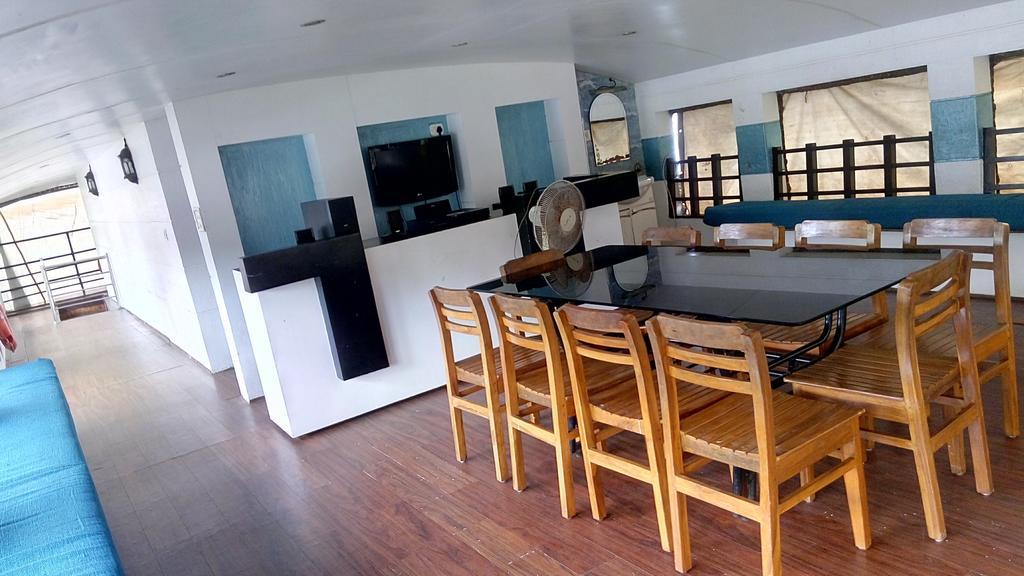 Marari Houseboat Hotell Mararikulam Eksteriør bilde