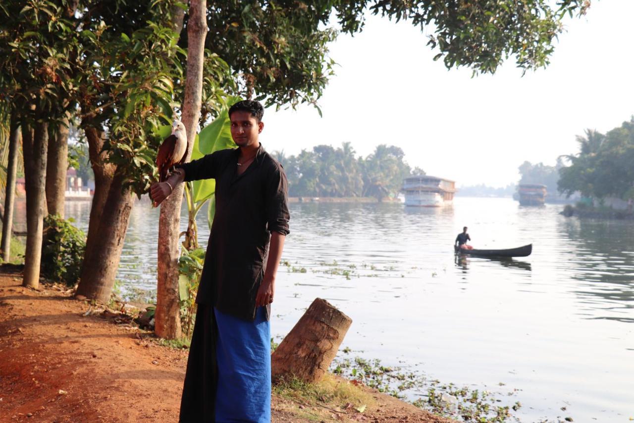 Marari Houseboat Hotell Mararikulam Eksteriør bilde